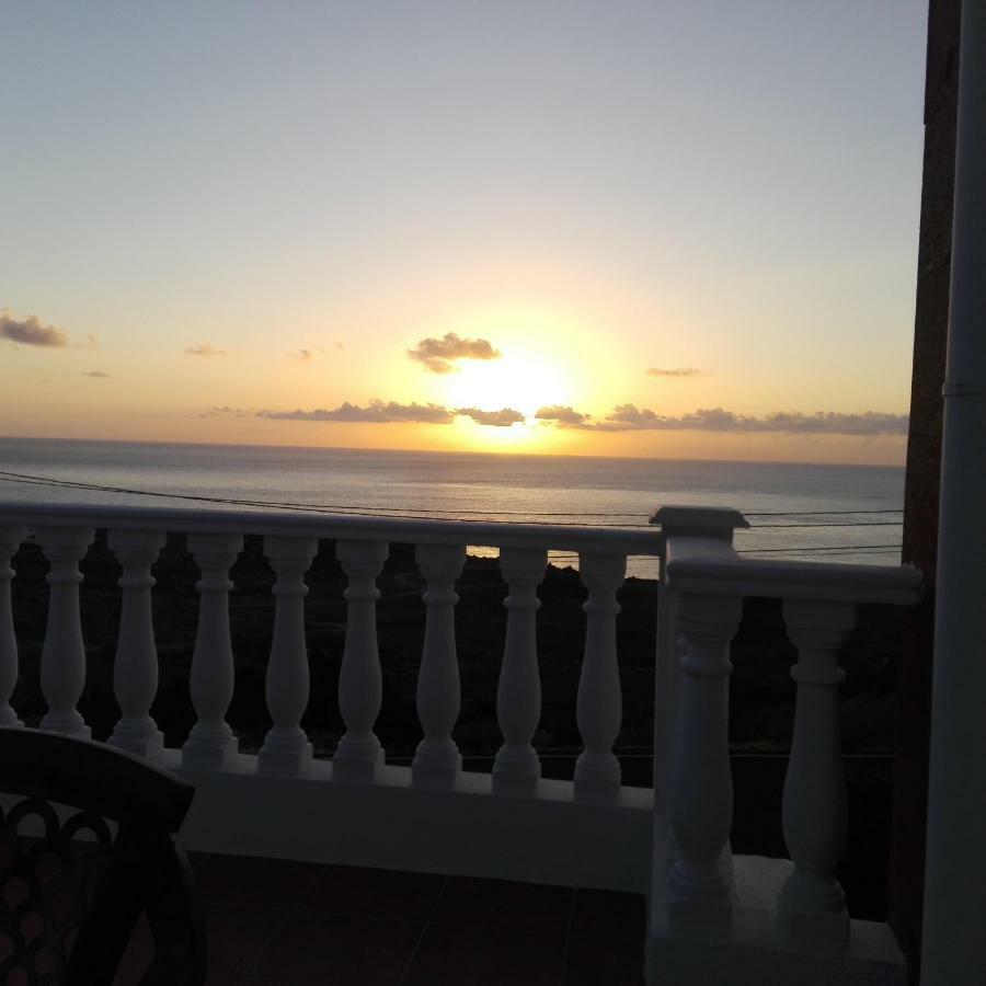 Brisas del mar Timijiraque Exterior foto